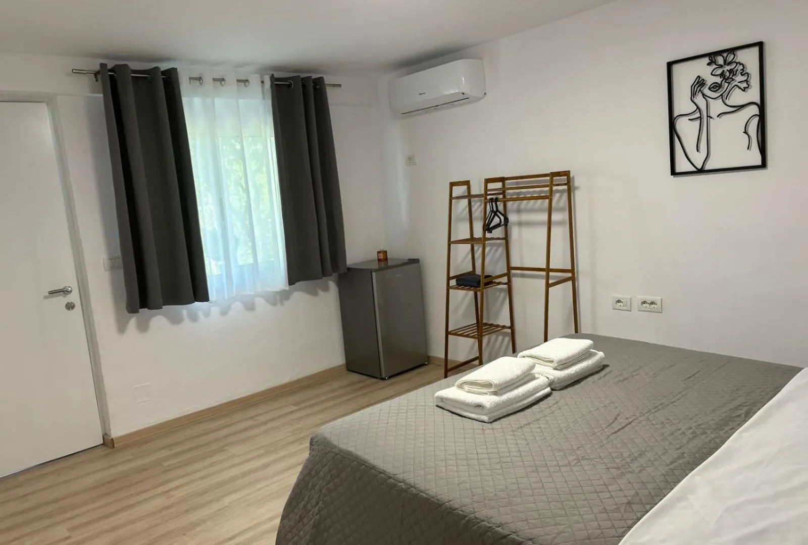 Honey Hill Villa Permet 0*,  Albania