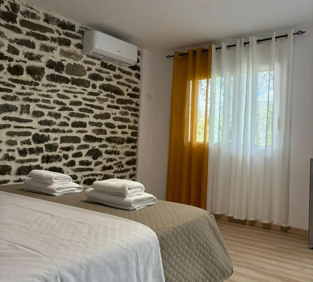 Honey Hill Villa Permet