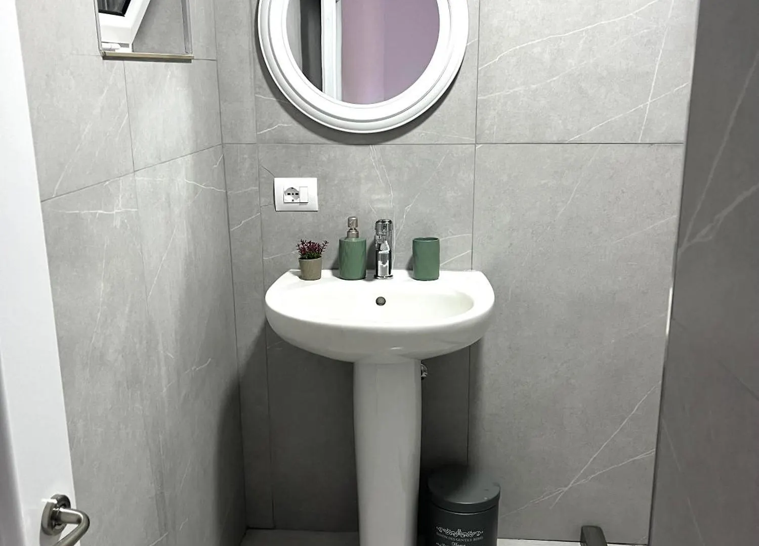 Honey Hill Villa Permet 0*,  Albania