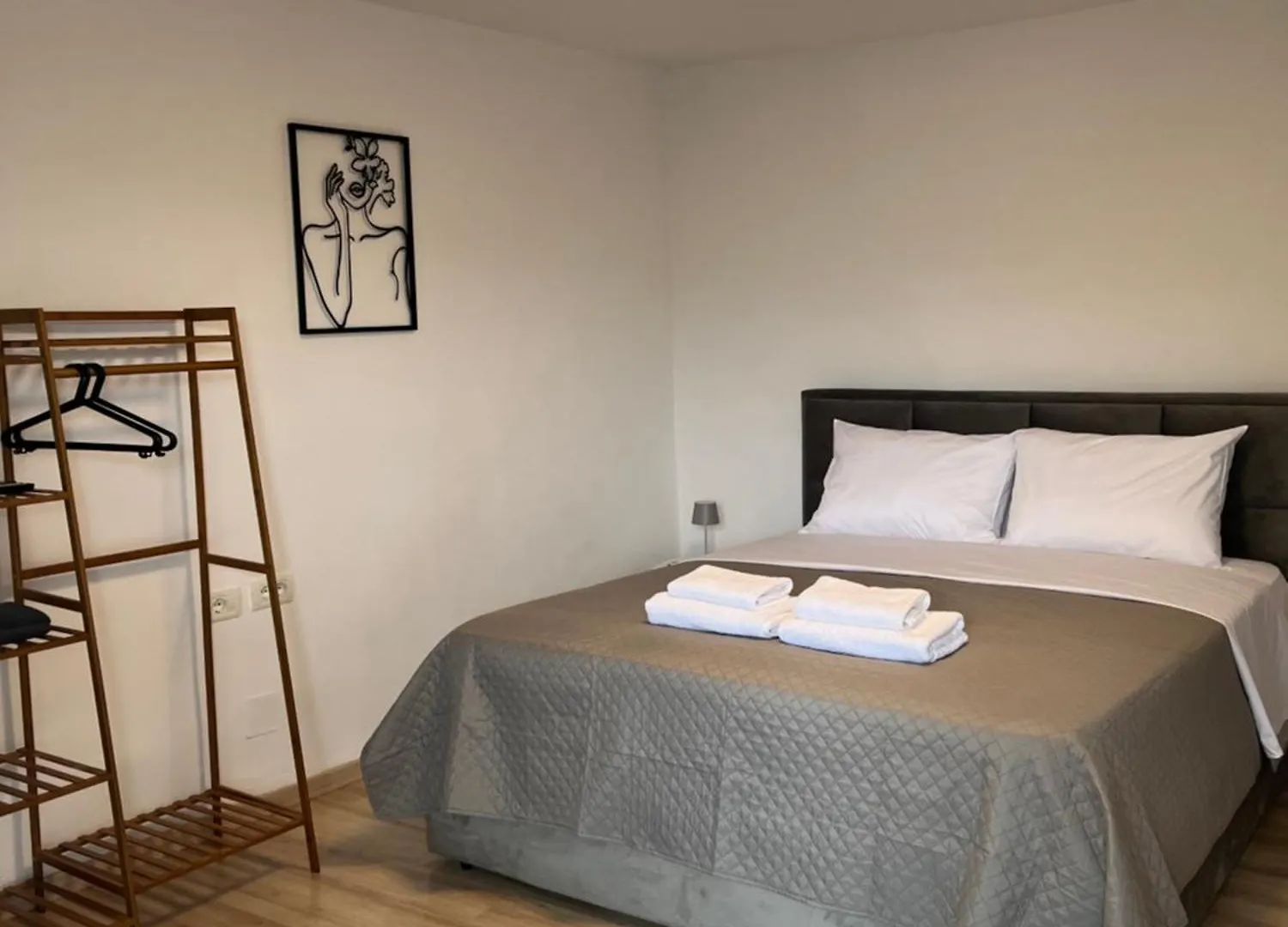 Homestay Honey Hill Villa Permet